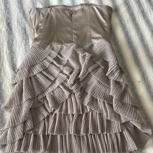 Elegant Strapless Ruffled Dress BCBG - Picture 2 of 2